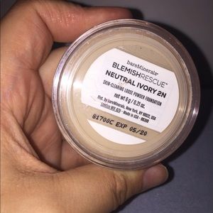 BareMinerals Blemish Rescue powder foundation